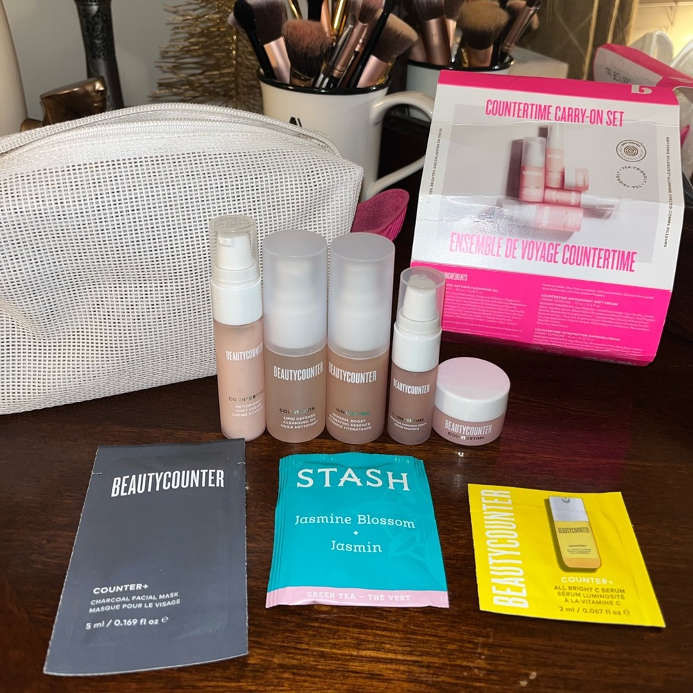 Countertime Carry-On Set